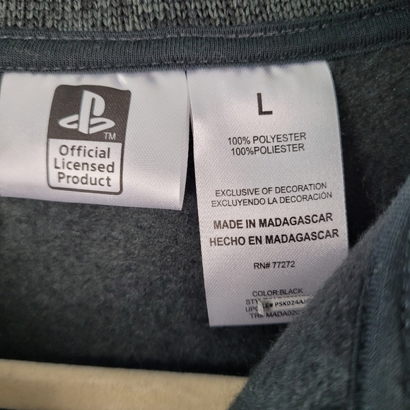 NWT Adult Juniors PlayStation Official Quarter-Zip Sweatshirt Logo Size Large - Picture 6 of 8